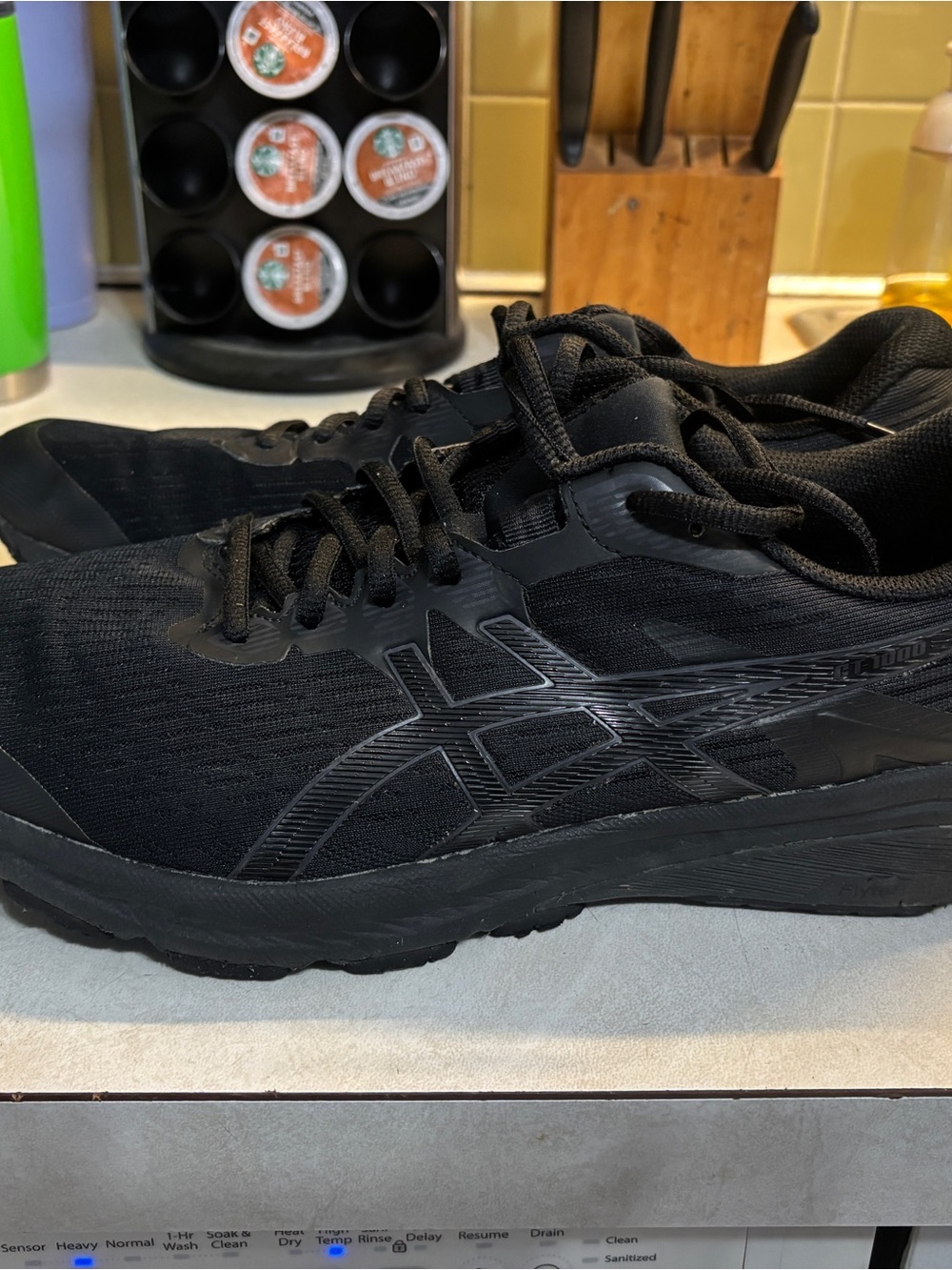 ASICS Black Men's GT 1000 8 SIZE 11.5 D